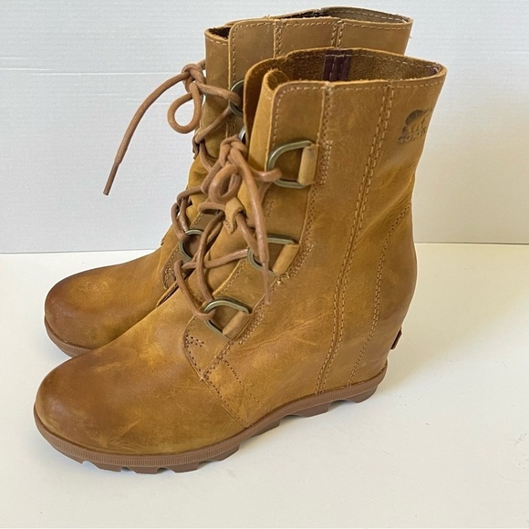 Sorel Joan Of Arctic Wedge Boots Lace Up Leather Camel Neutral Color Size 7 - Picture 1 of 15